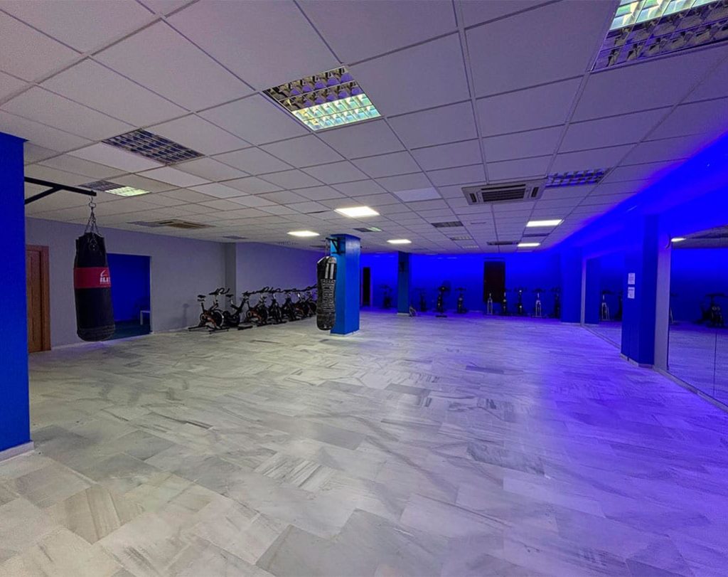 blue-gym-gimnasio-lucena-cordoba-instalaciones-de-centro-espacio-clases-dirigidas